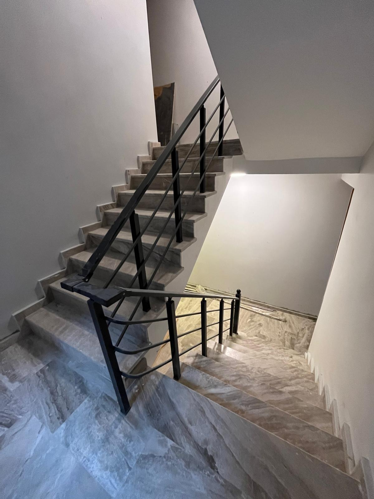 Aliminyum küpeşte merdiven ve fransız 27